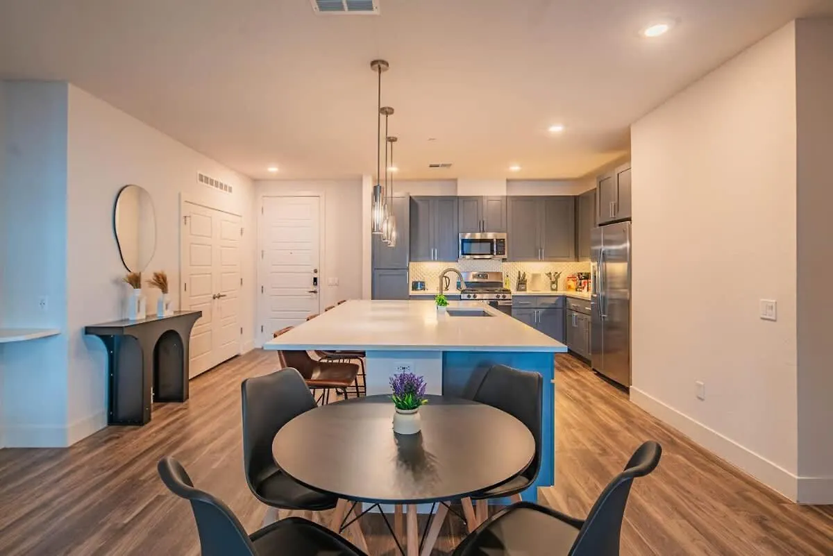 Posh 2Br Kierland Commons, Tpc Golf, Pool, Gym, W-D Appartement Scottsdale Verenigde Staten