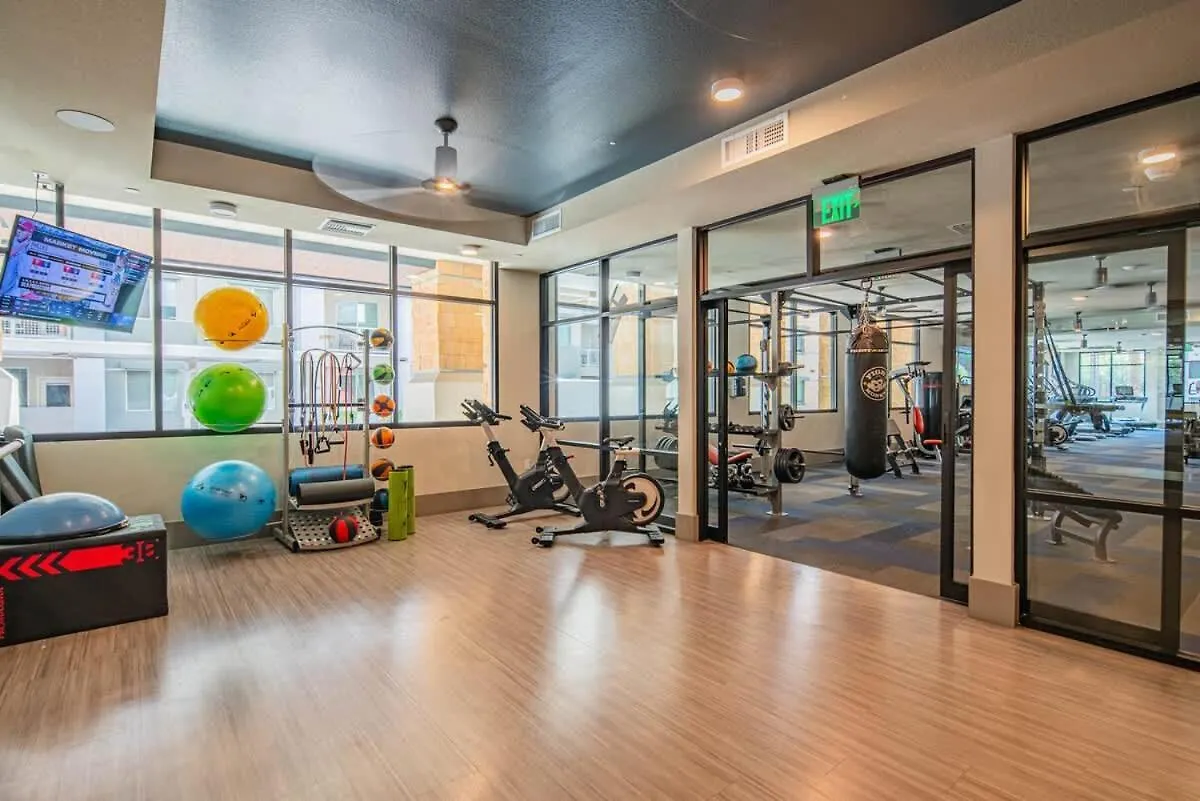 Posh 2Br Kierland Commons, Tpc Golf, Pool, Gym, W-D Appartement Scottsdale